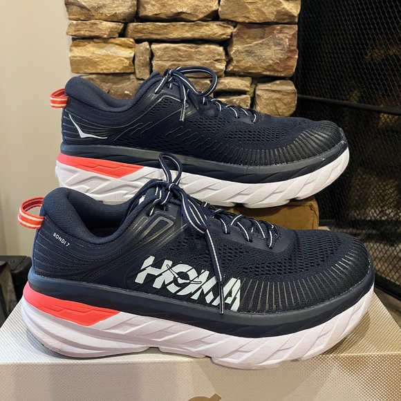 Hoka Bondi 7 Walking/Standing/Athletic Shoe in Women's Size 8.5 - Picture 1 of 6